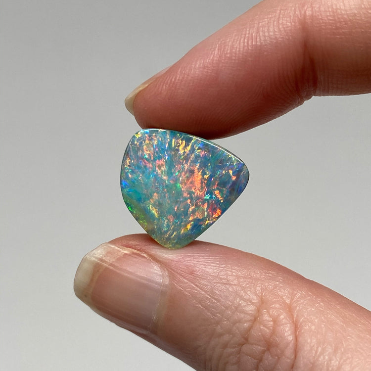 10.30 Ct top gem rainbow boulder opal