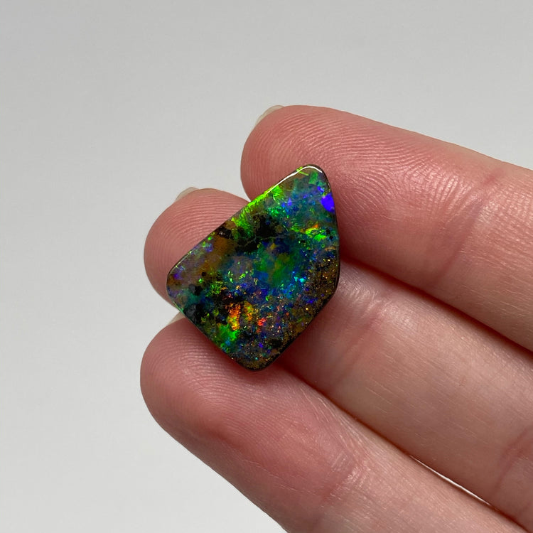 8.75 Ct geometric boulder opal