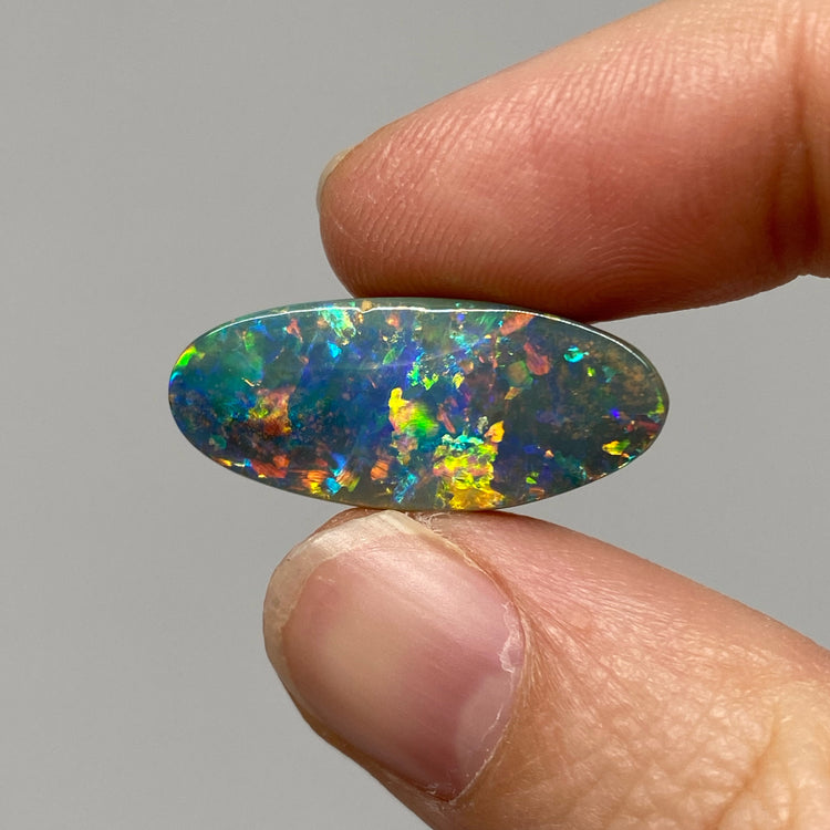 10.67 Ct top gem grade oval boulder opal