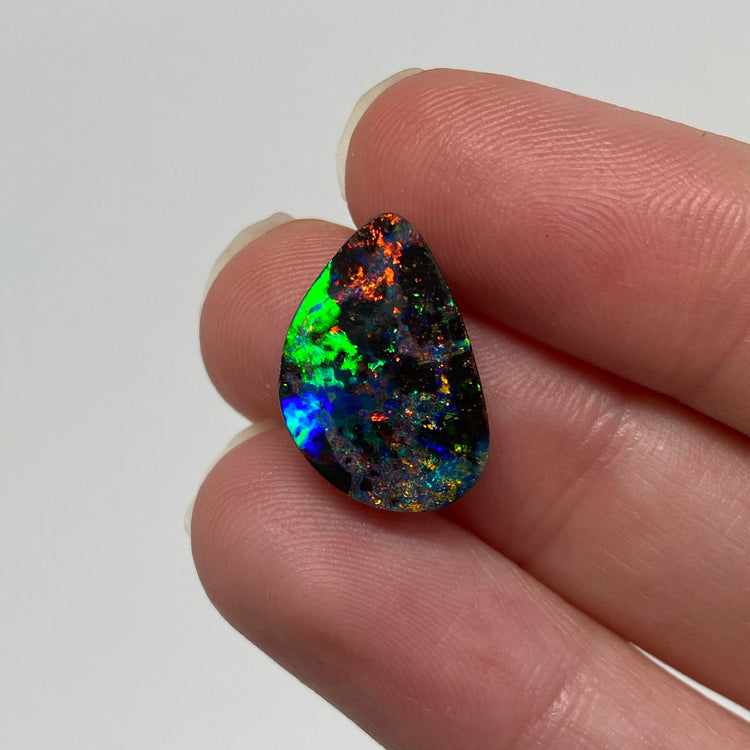 5.10 Ct rainbow boulder opal