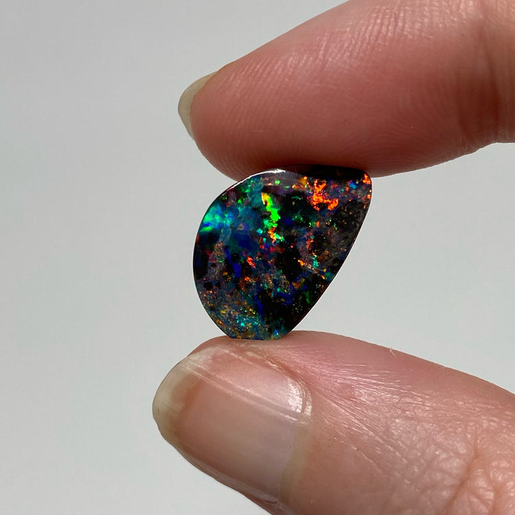 5.10 Ct rainbow boulder opal