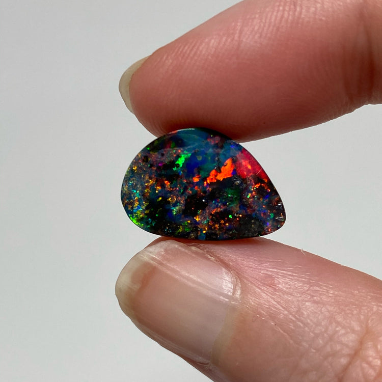 5.10 Ct rainbow boulder opal
