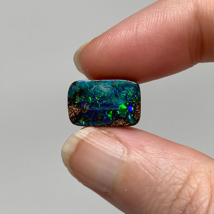 8.21 Ct green-blue boulder opal pair