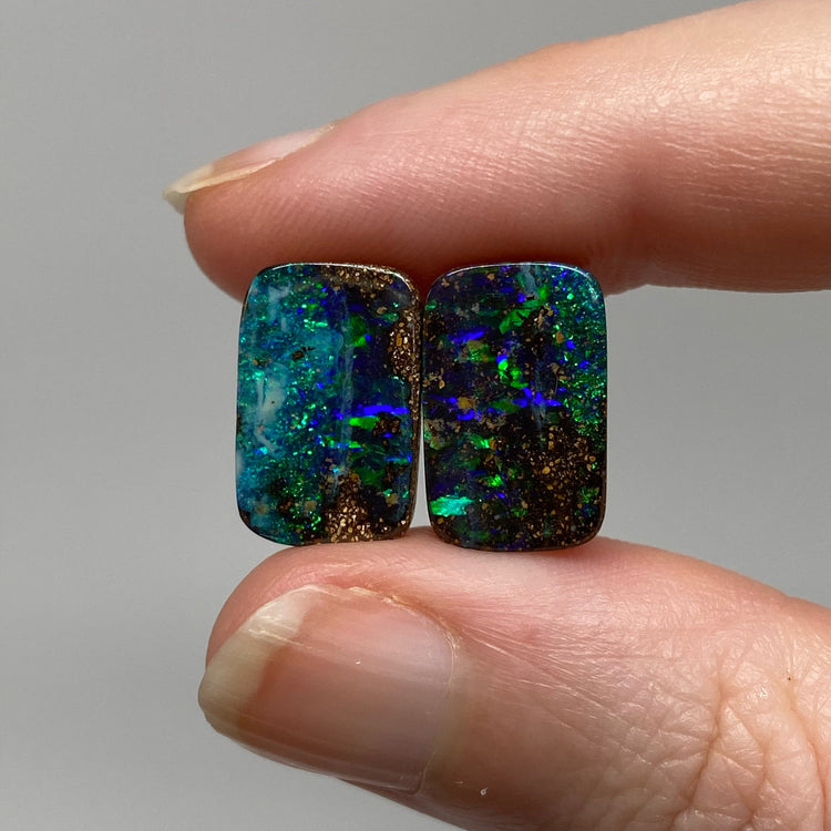 8.21 Ct green-blue boulder opal pair