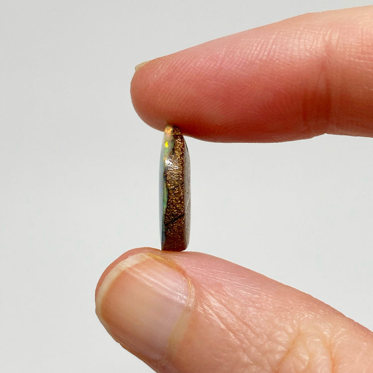 6.63 Ct green circle boulder opal