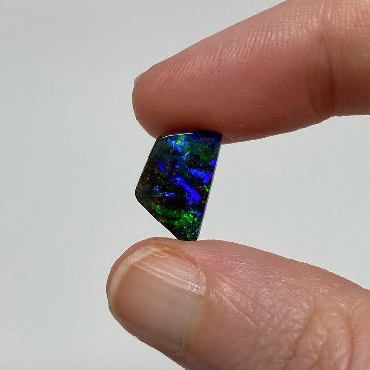 3.49 Ct green-blue boulder opal