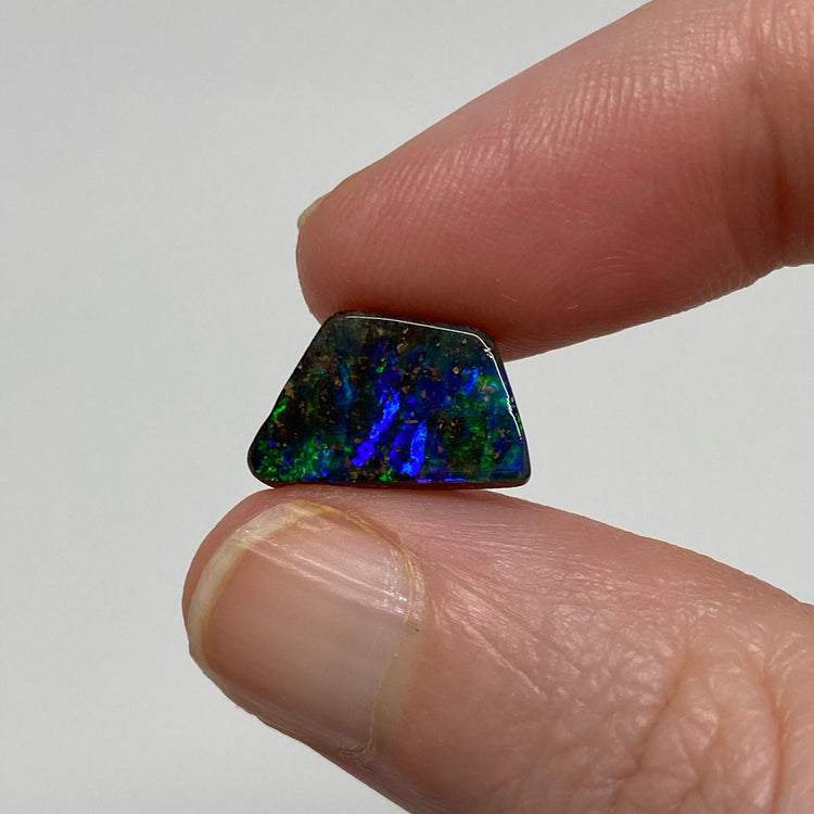 3.49 Ct green-blue boulder opal