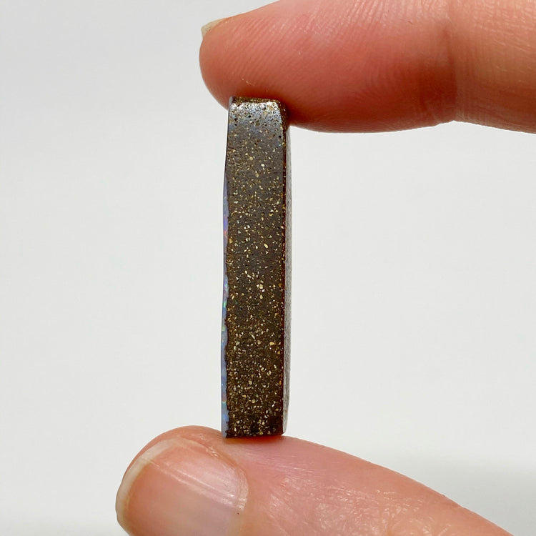 21.35 Ct rainbow stripes boulder opal