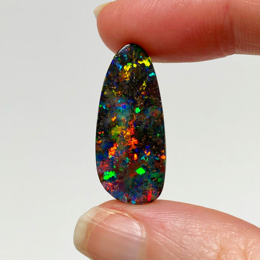 Full spectrum opals