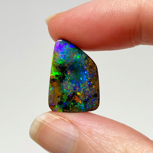 8.75 Ct geometric boulder opal