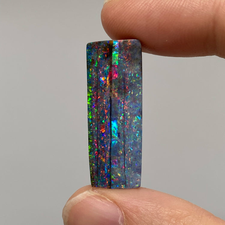 21.35 Ct rainbow stripes boulder opal