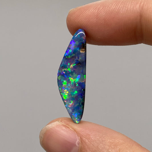 8.06 Ct rainbow boulder opal