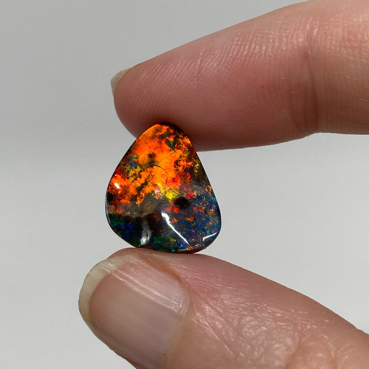 6.64 Ct small gem boulder opal