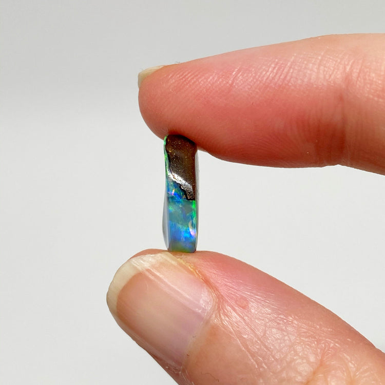 4.96 Ct small boulder opal