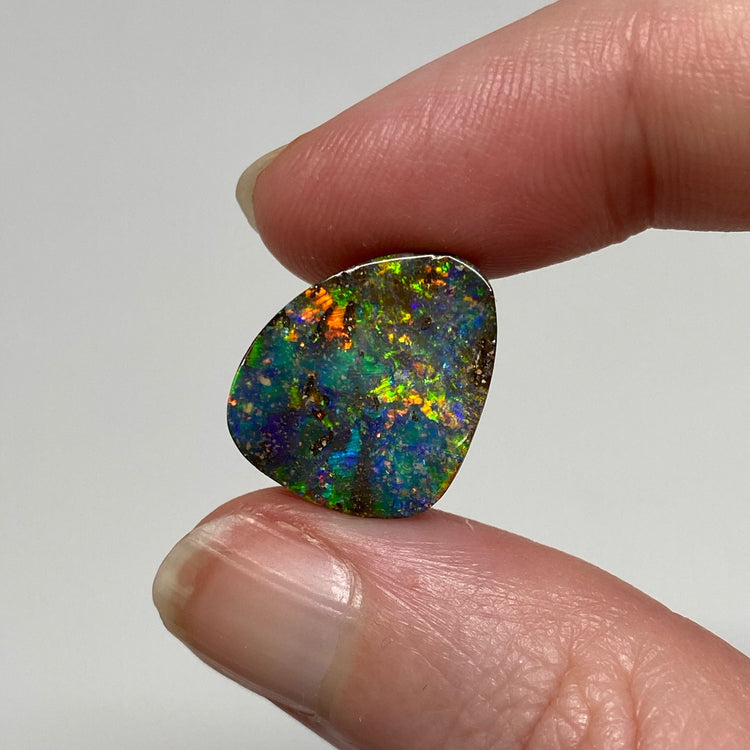 8.40 Ct colorful gem boulder opal