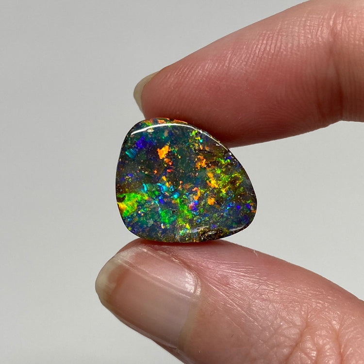 8.40 Ct colorful gem boulder opal