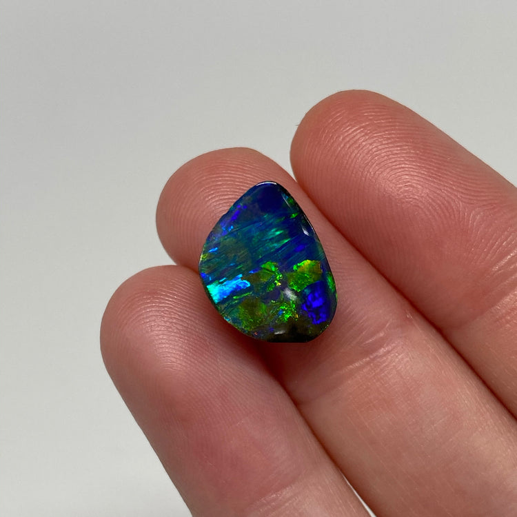4.99 Ct top gem grade boulder opal