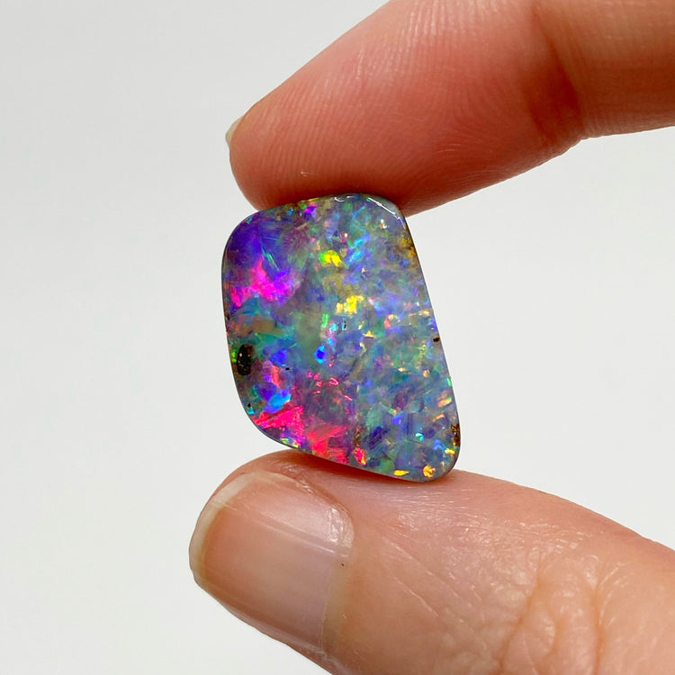 12.70 Ct rainbow boulder opal