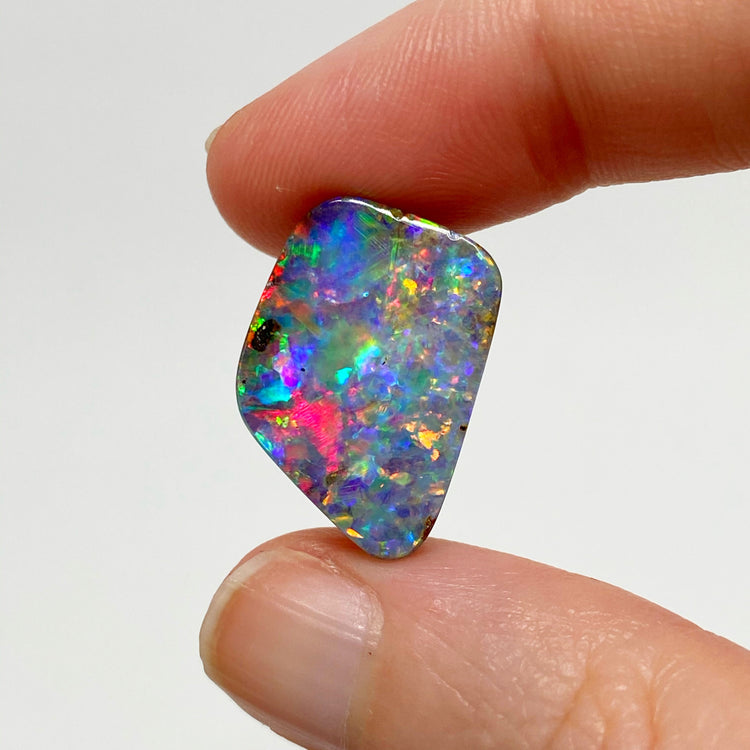 12.70 Ct rainbow boulder opal