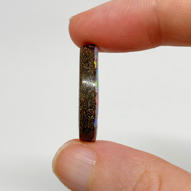 13.47 Ct rainbow boulder opal