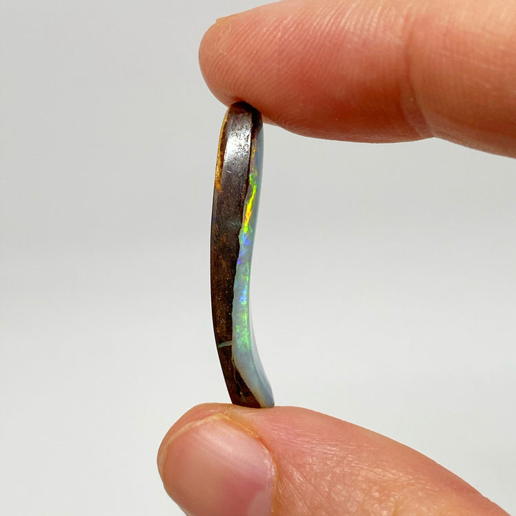 10.56 Ct wavy boulder opal