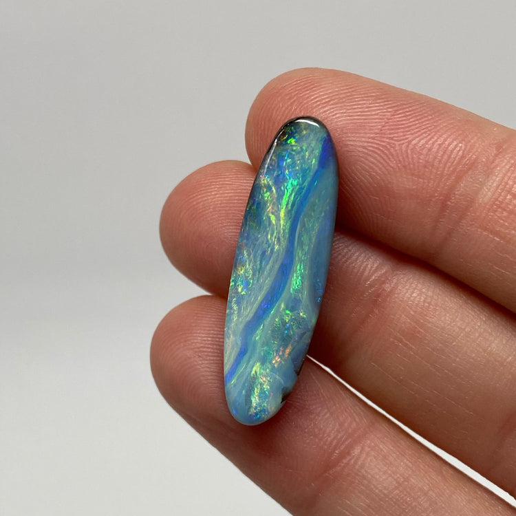 10.56 Ct wavy boulder opal