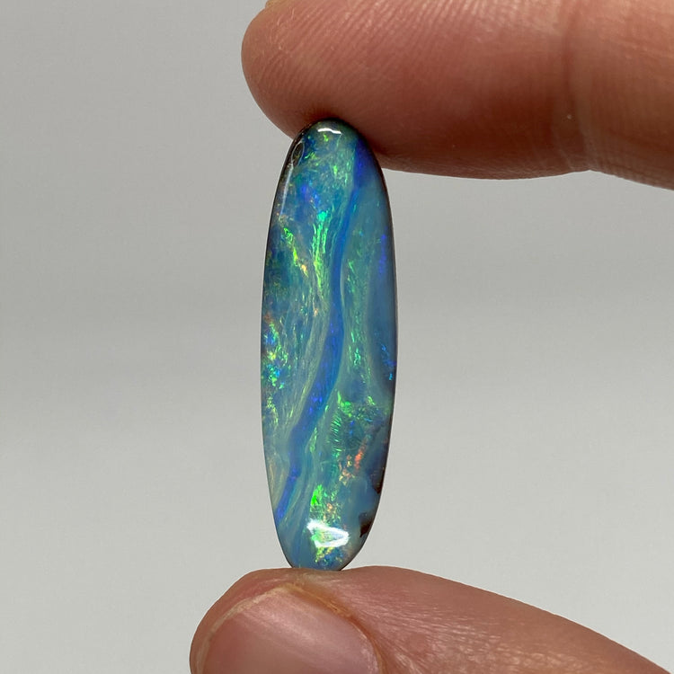 10.56 Ct wavy boulder opal